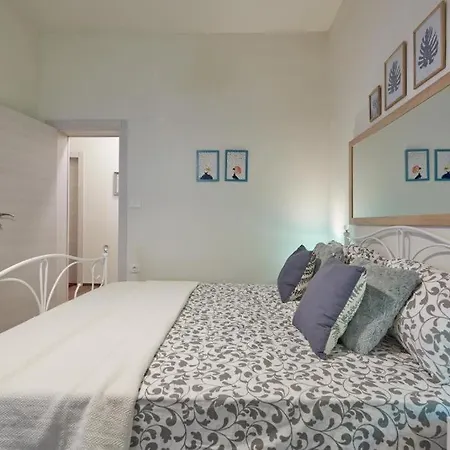 Apartment Old Romantic 2 *