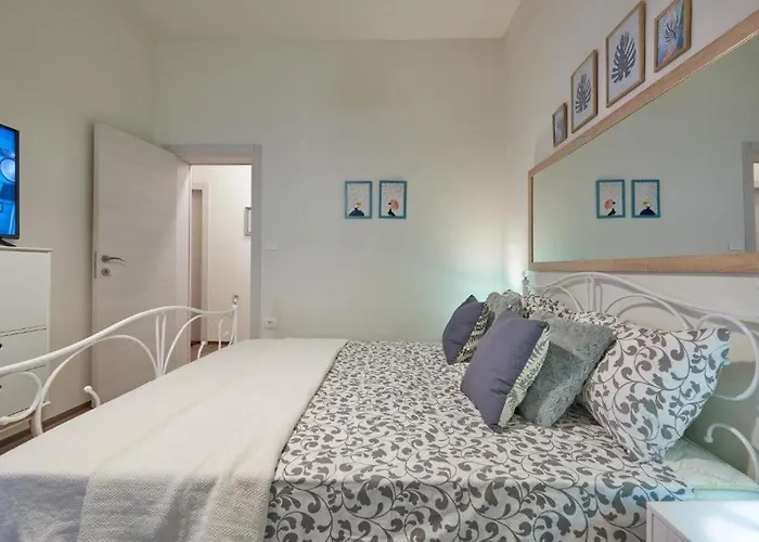 Apartamento Old Romantic 2 *